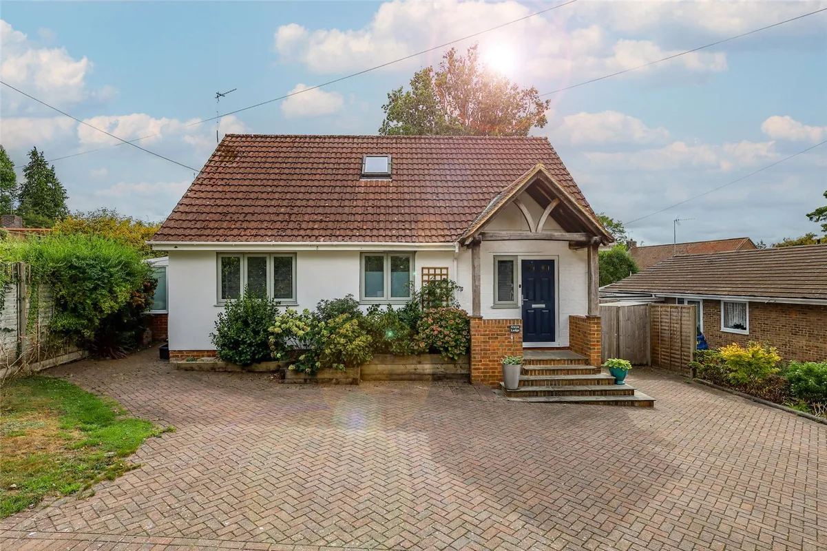 Warren Road, Liss, Hampshire, GU33