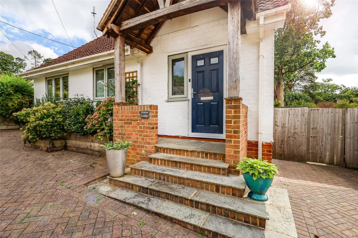 Warren Road, Liss, Hampshire, GU33