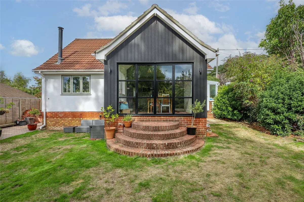 Warren Road, Liss, Hampshire, GU33