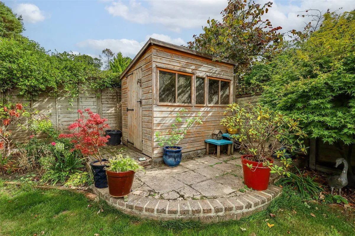 Warren Road, Liss, Hampshire, GU33
