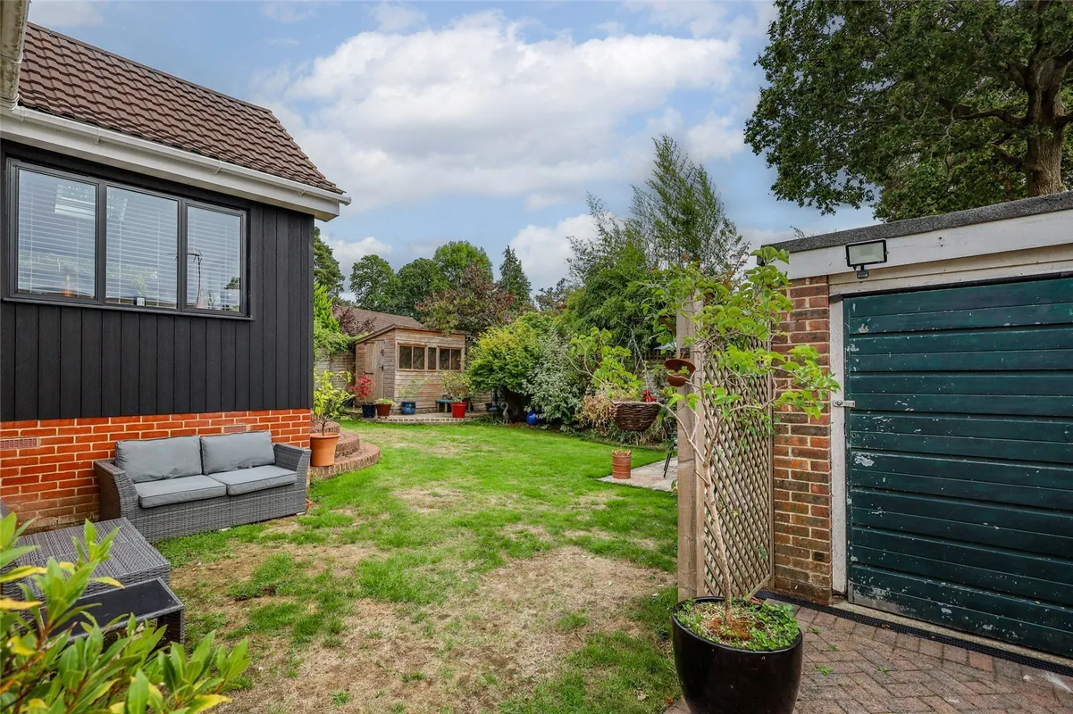 Warren Road, Liss, Hampshire, GU33