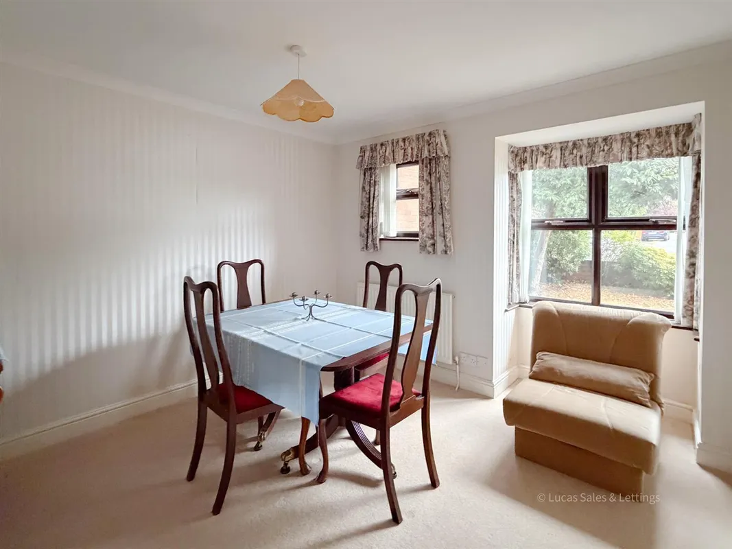 Headlands, Kettering