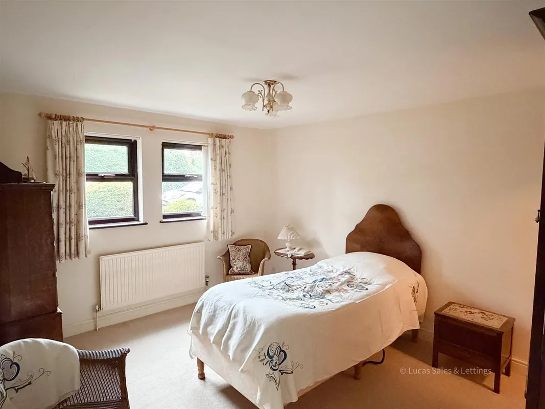 Headlands, Kettering