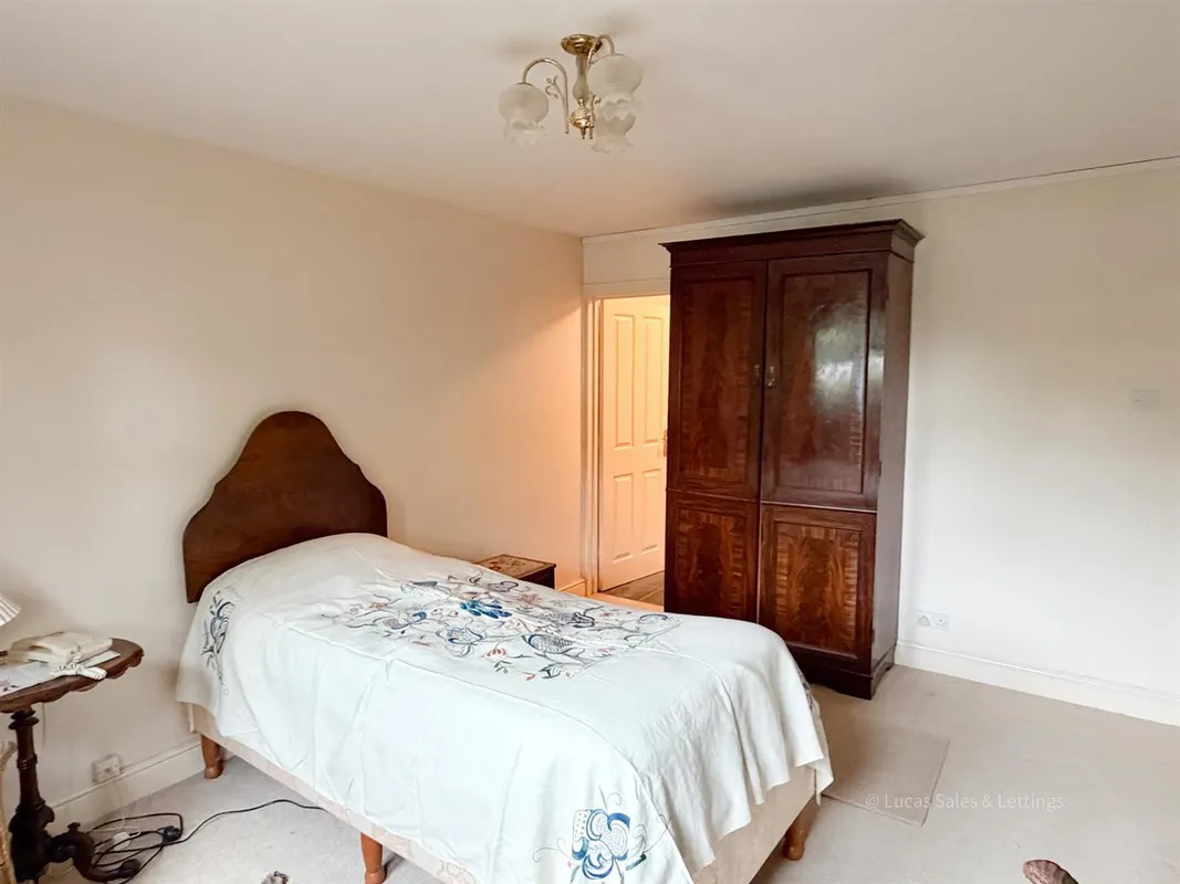 Headlands, Kettering