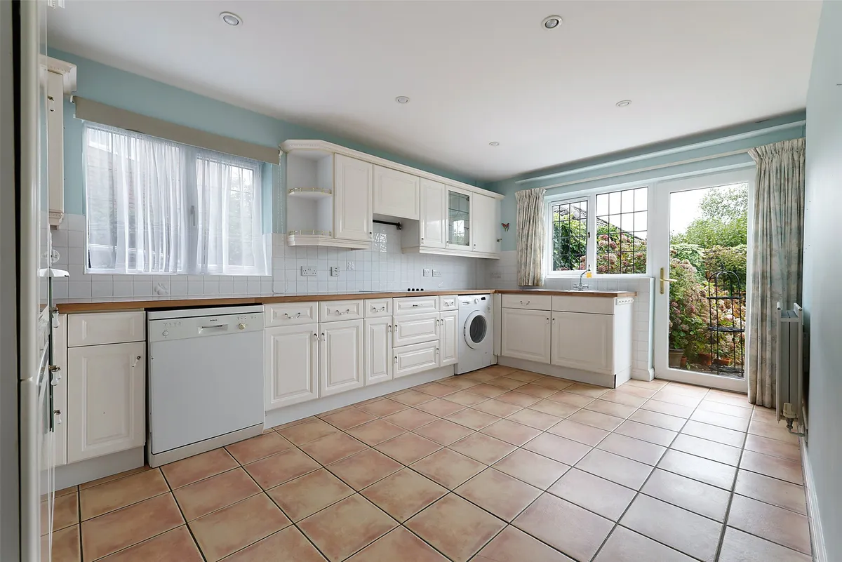 The Meades, Dormansland, Lingfield, Surrey, RH7