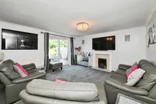 Ellis Close, Hoddesdon