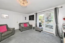 Ellis Close, Hoddesdon