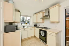Ellis Close, Hoddesdon