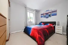 Ellis Close, Hoddesdon