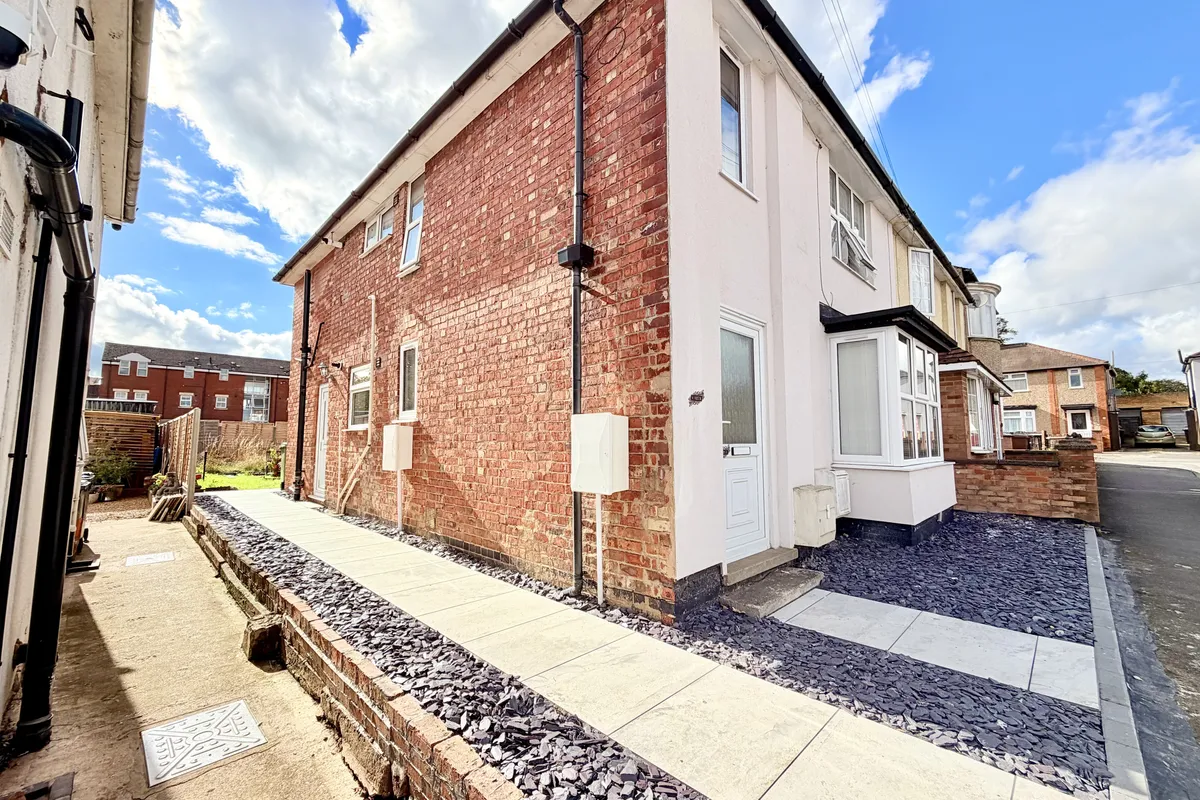 Melton Road North, WELLINGBOROUGH