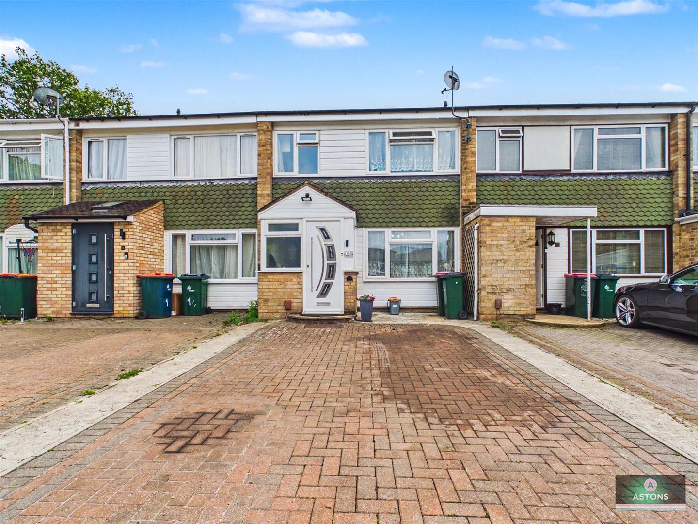 Dunsfold Close, Gossops Green Image 17