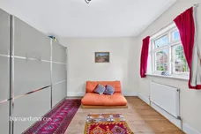 Hayland Close, London