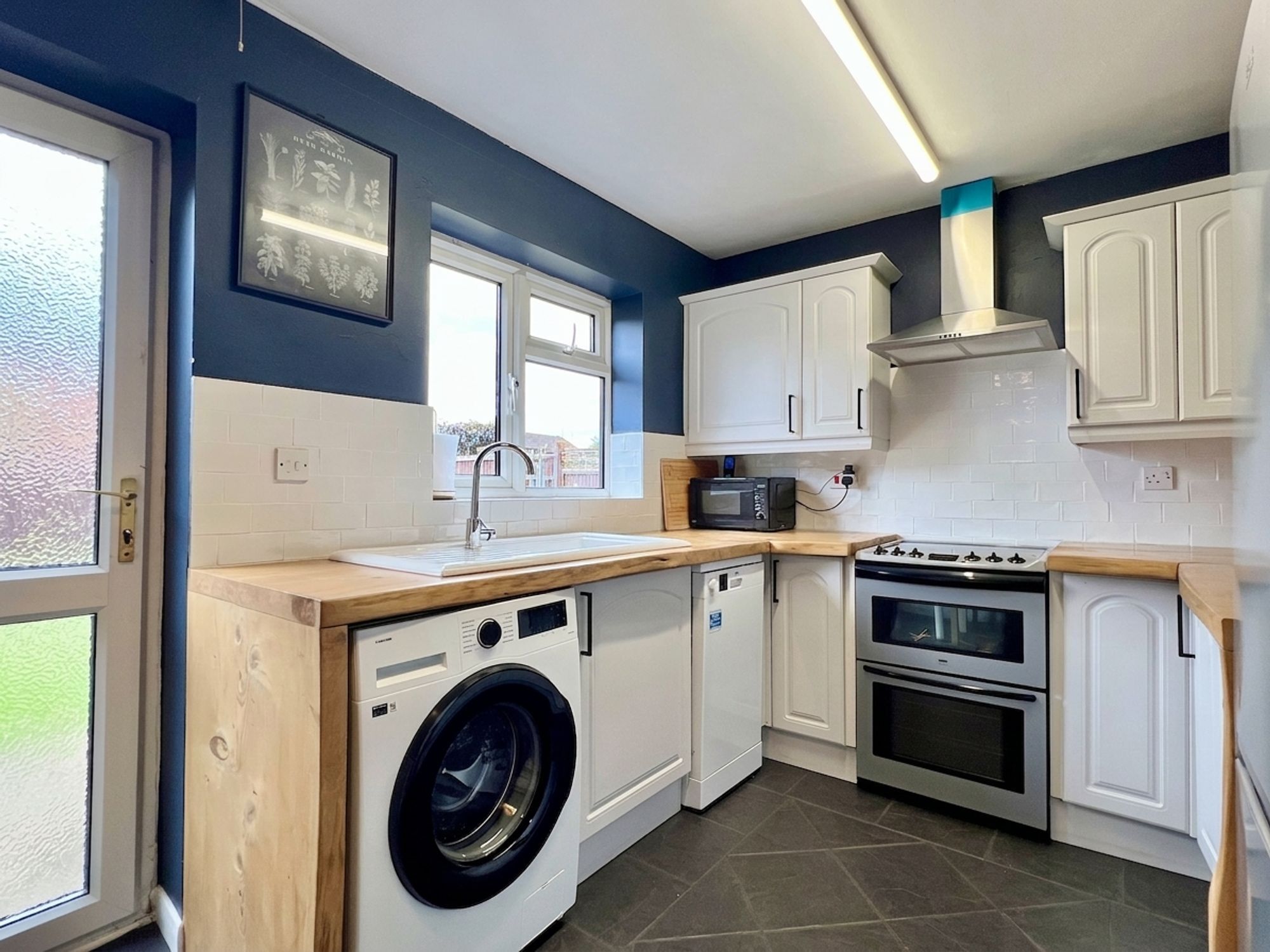 Luttrell Close, Taunton - NO onward chain! Image 10