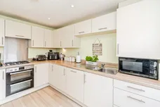 Le Marechal Avenue, Bursledon, SOUTHAMPTON