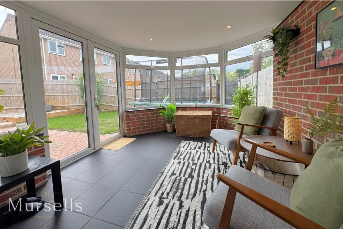 Freshwater Drive, Poole, BH15