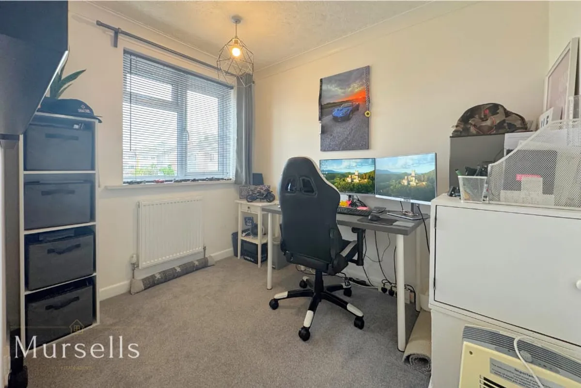 Freshwater Drive, Poole, BH15