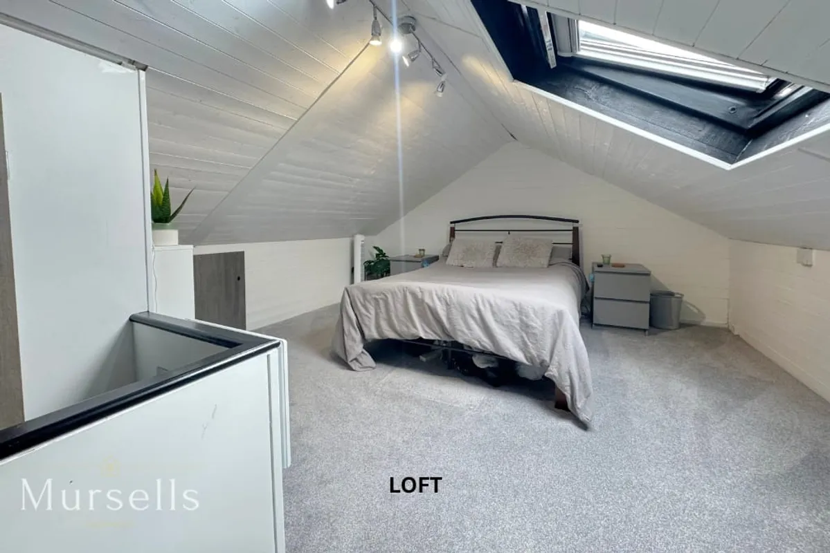 Freshwater Drive, Poole, BH15
