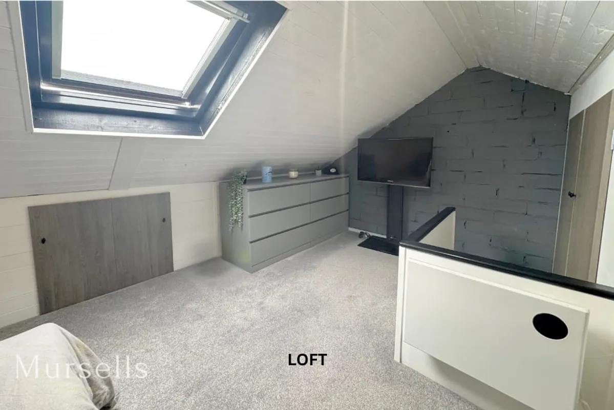Freshwater Drive, Poole, BH15