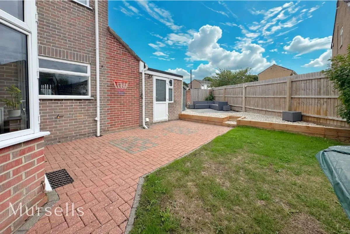 Freshwater Drive, Poole, BH15