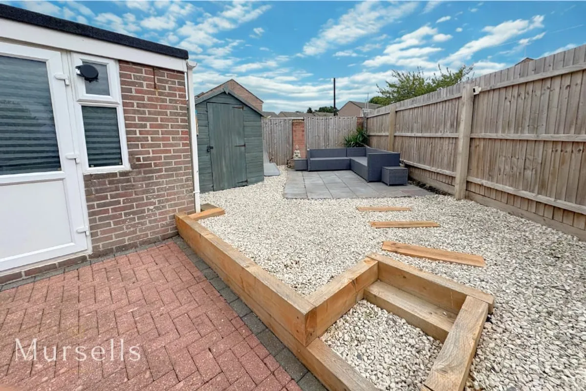 Freshwater Drive, Poole, BH15