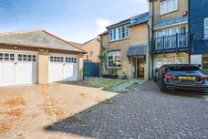 Admiralty Crescent, Eastbourne
