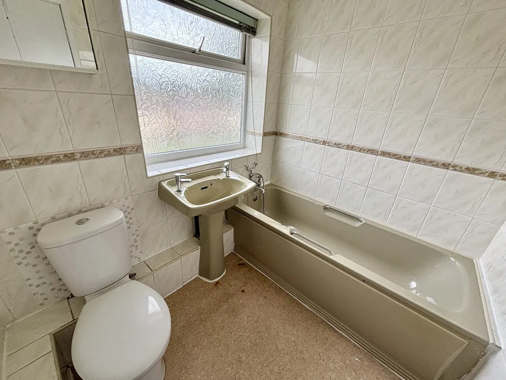 Property carousel item 12