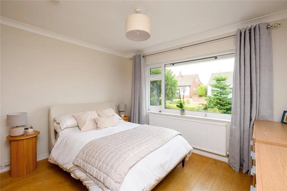 Lyndhurst Road, Scholes, LS15