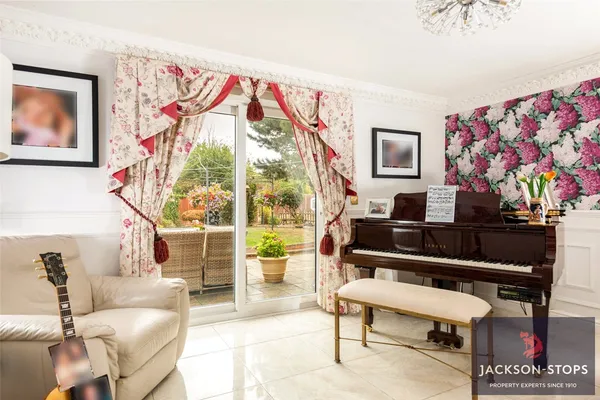 Moat Farm Close, Greenfield, MK45 photo 10