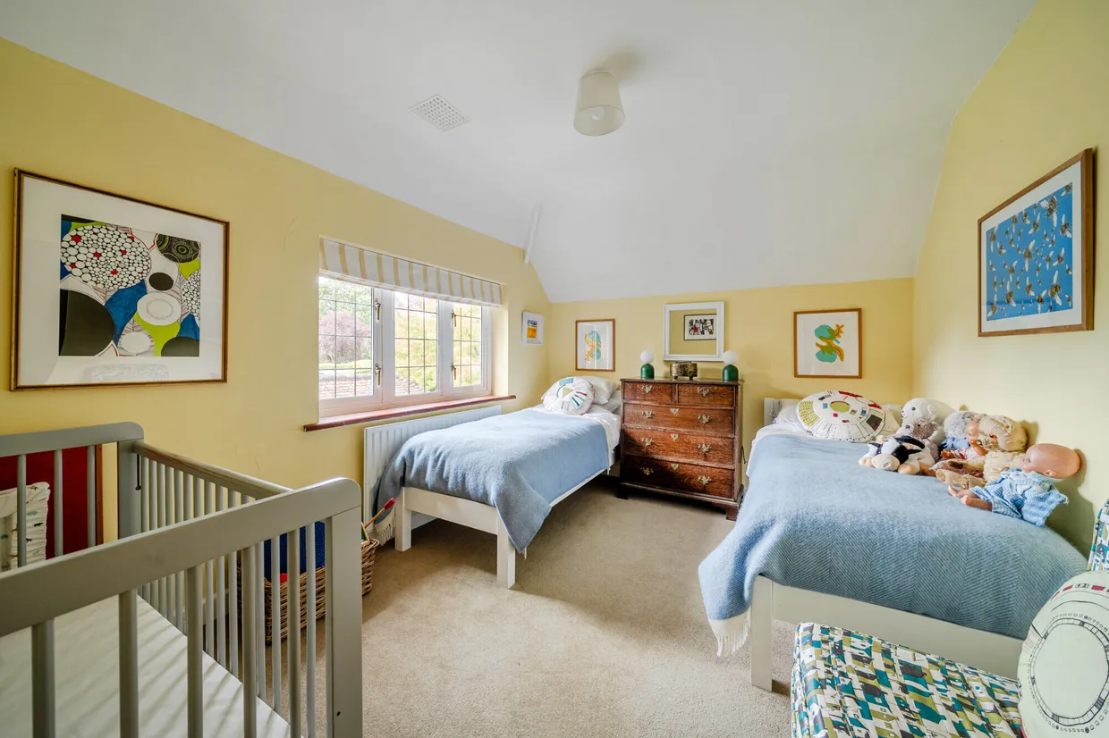 Three Stiles Road, Farnham, GU9 photo 16