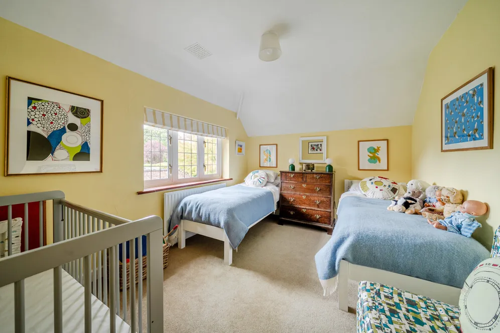 Three Stiles Road, Farnham, GU9 photo 16