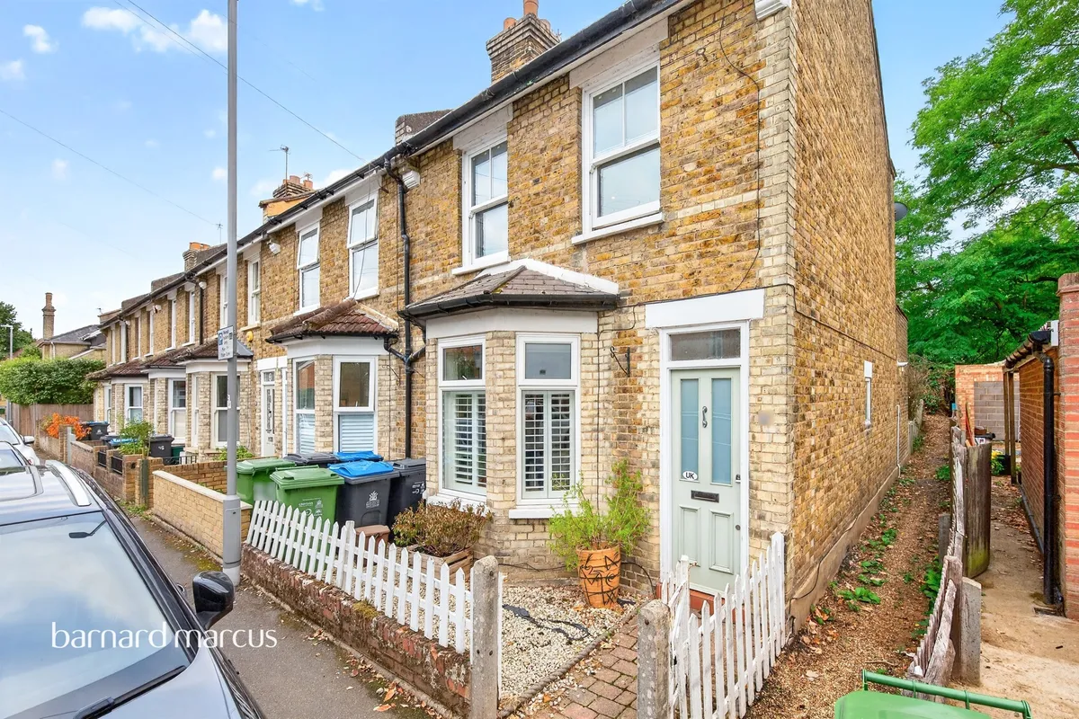 King Charles Crescent, Surbiton