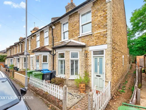King Charles Crescent, Surbitonphoto