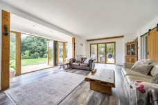 Bell Meadow, Godstone, RH9 photo 2