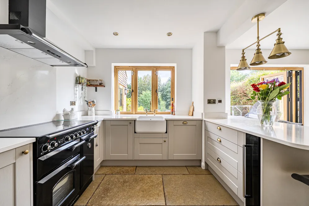 Bell Meadow, Godstone, RH9 photo 3