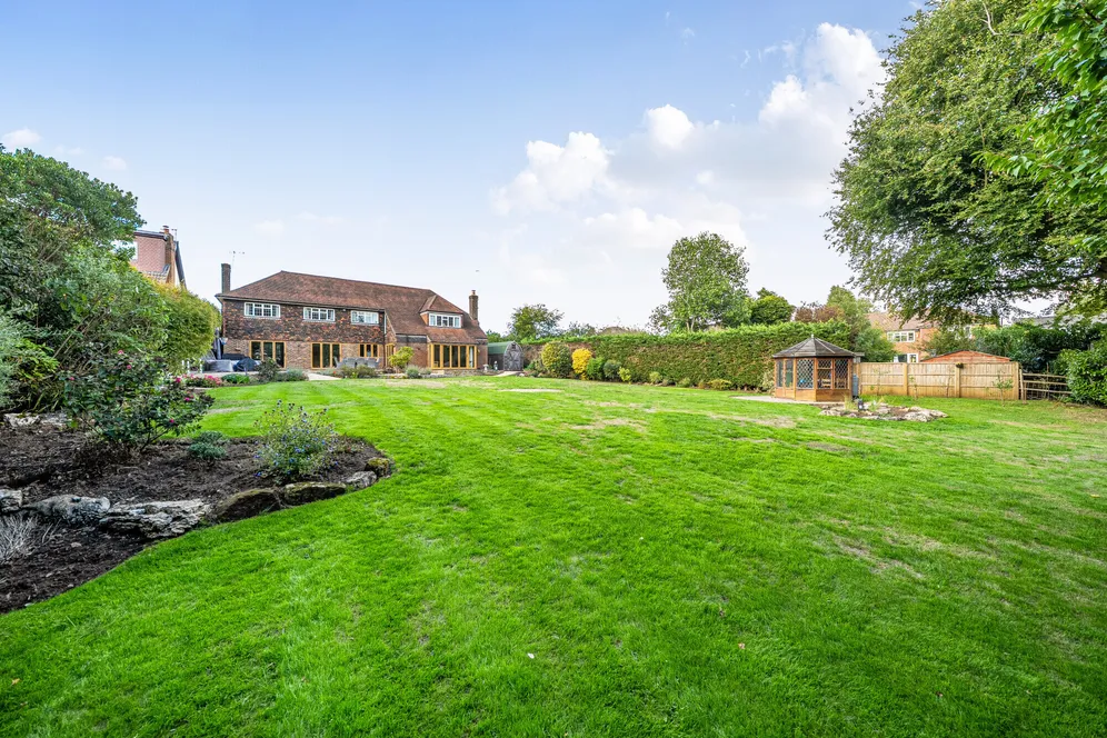 Bell Meadow, Godstone, RH9 photo 8