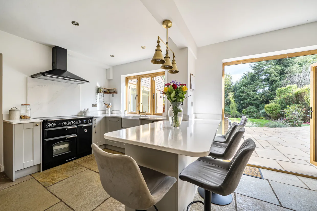 Bell Meadow, Godstone, RH9 photo 9