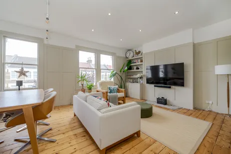 Saltram Crescent, London, W9