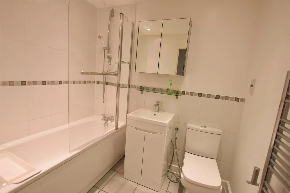 Greenbank Court, Lanadron Close, Isleworth