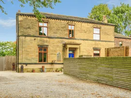 Wesley Street, Ossett thumb 2