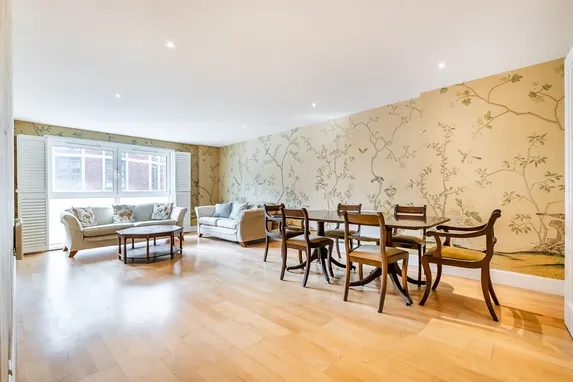 Vauxhall Bridge Road, London, SW1V