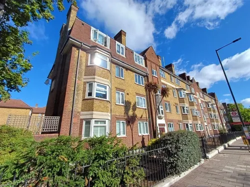 Armoury Way, LONDONphoto