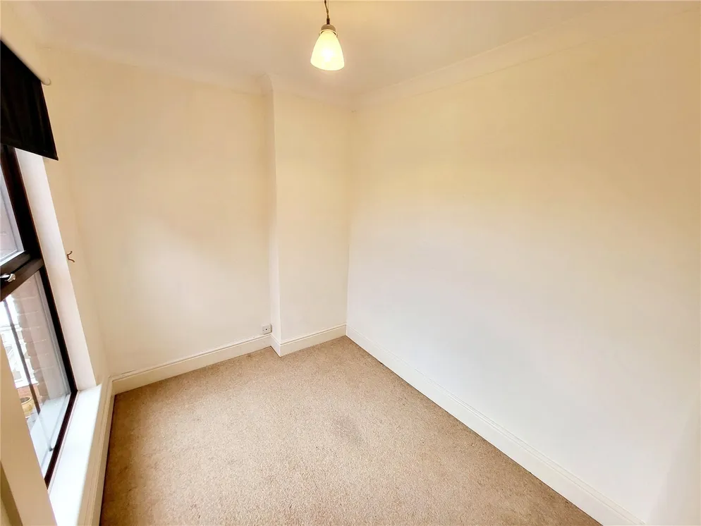 Property carousel item 11
