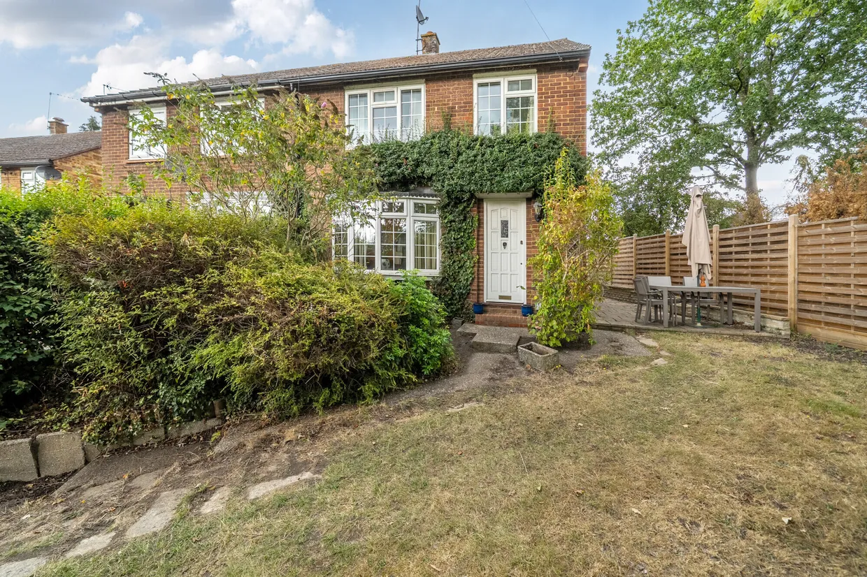 Charters Way, Sunningdale, SL5 photo 1