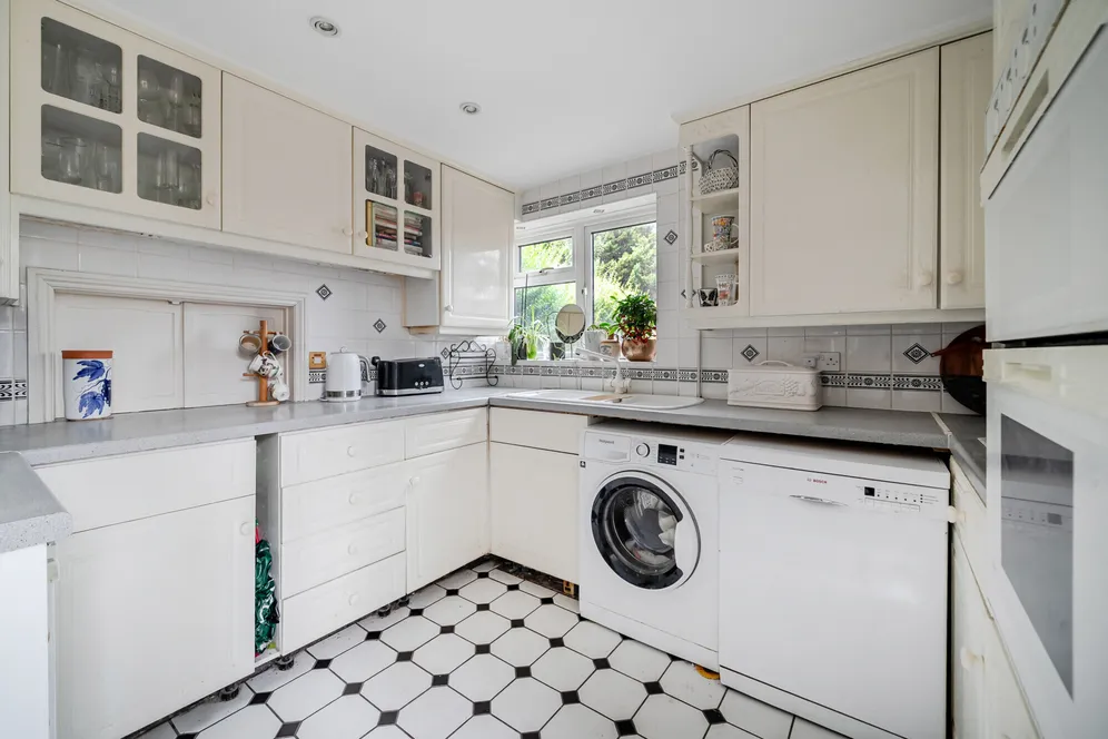 Charters Way, Sunningdale, SL5 photo 5