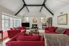 Chertsey Road, Windlesham, GU20 photo 5