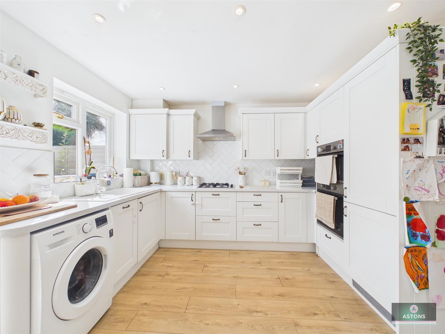 Mayes Close, Maidenbower Image 12