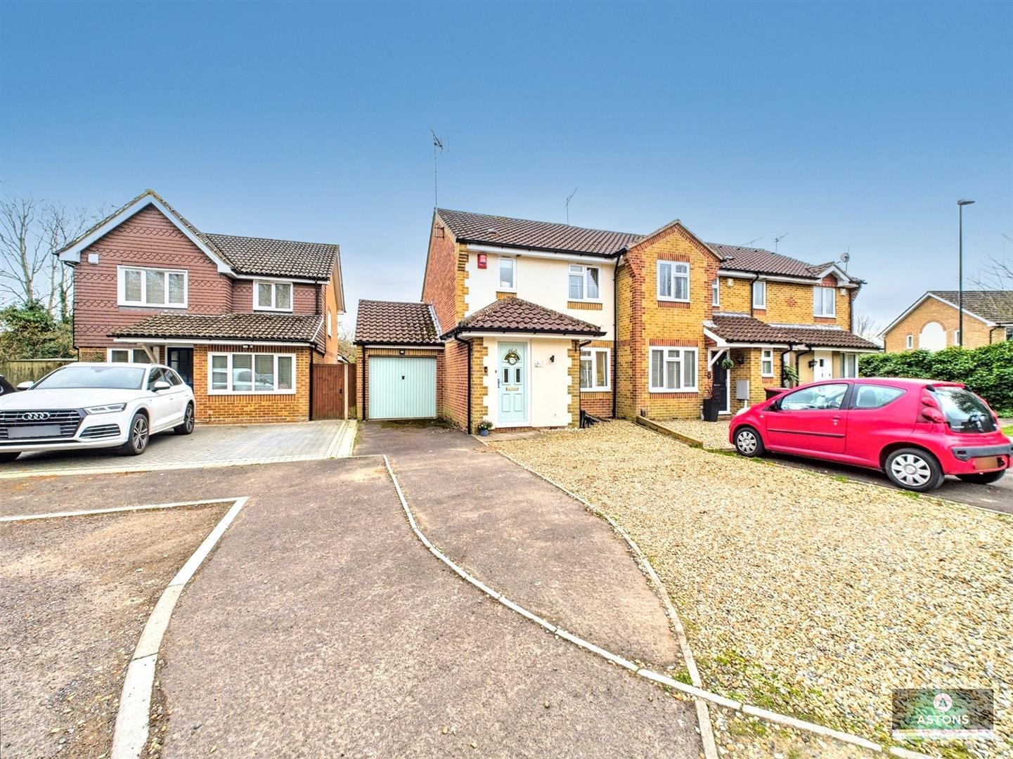 Mayes Close, Maidenbower Image 19