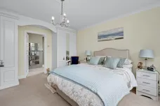 Oatlands Drive, Weybridge, KT13 photo 8