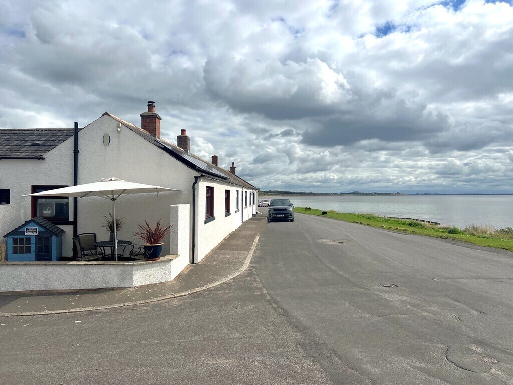 Whiterow, Powfoot Image 6