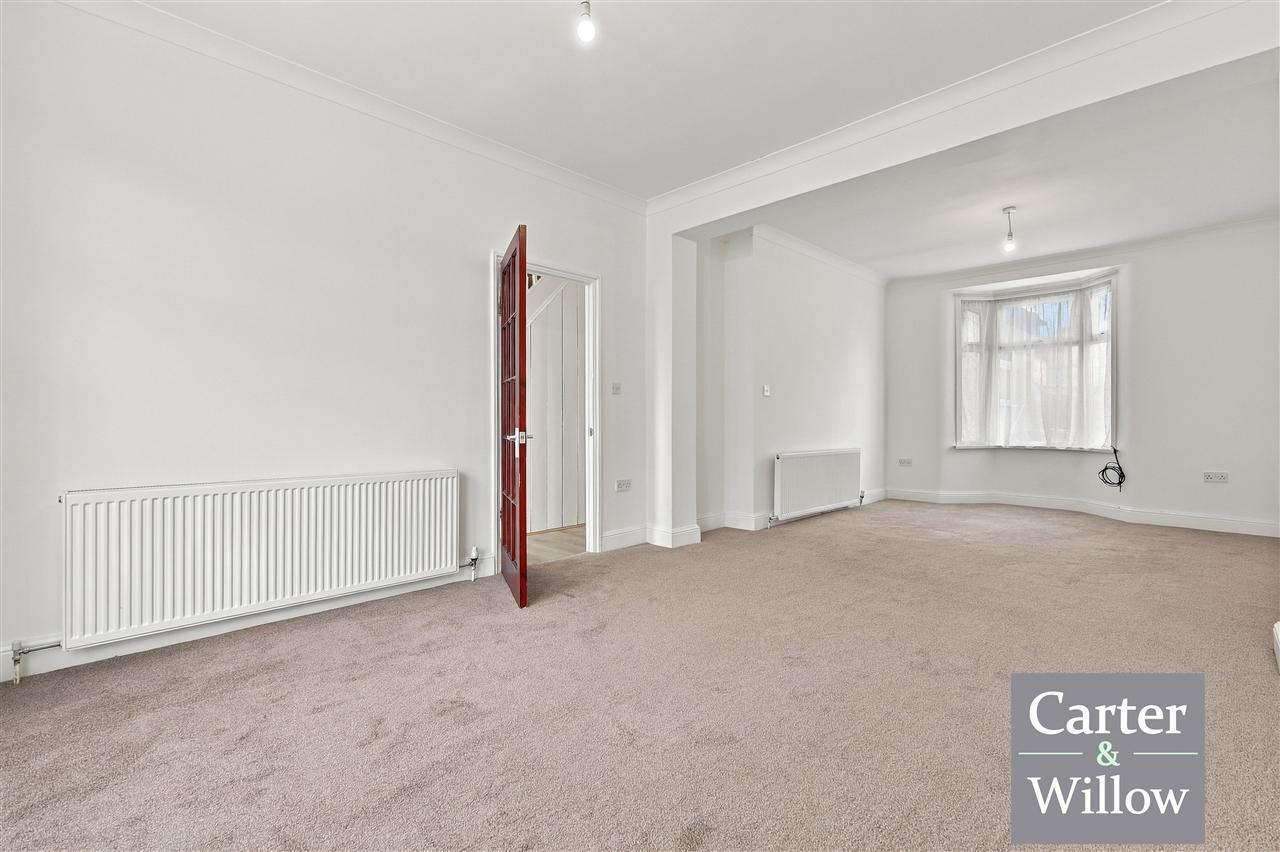 Sparsholt Road, Barking, Essex Image 5